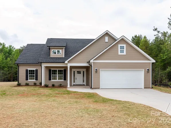 3089 Meadowcrest Dr #28, Clover, SC 29710