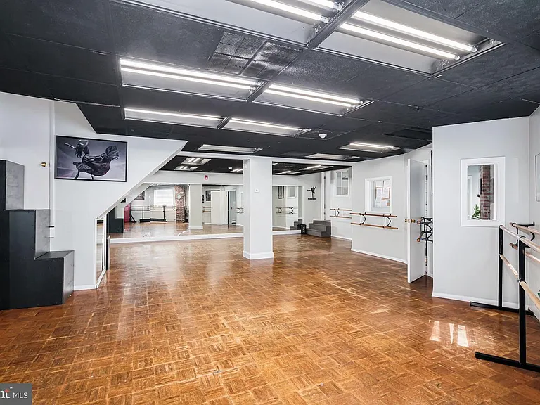 1309 W Moyamensing Ave — Photo 8