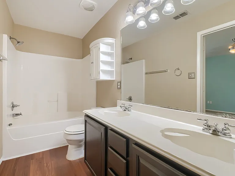 5210 Mountain Spring Trl — Photo 9