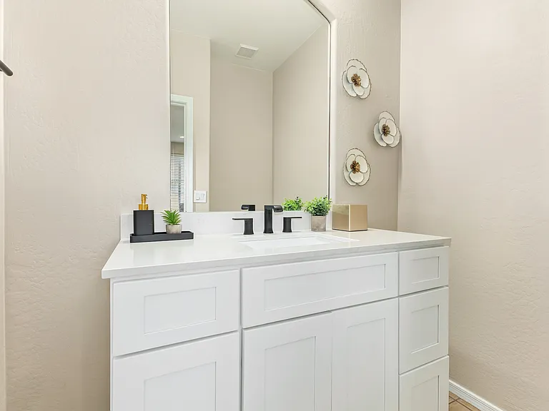 3143 S Southwind Dr — Photo 24
