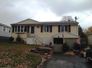123 Mohawk Dr, Wallingford, CT 06492