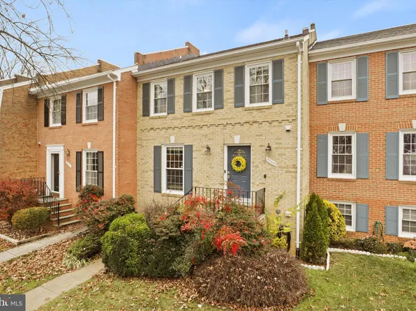 7010 Leestone St, Springfield, VA 22151