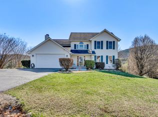 138 Pheasant Run, Cloverdale, VA 24077