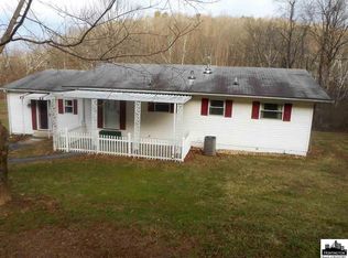 5136 Lower Heath Creek Rd, Barboursville, WV 25504