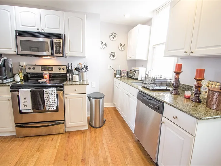 58 Marion St — Photo 6