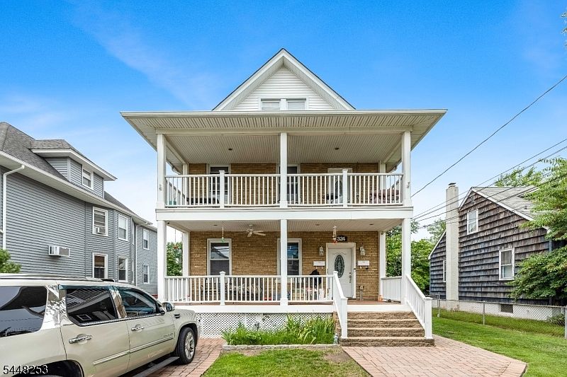 1st image of 324 Union St
