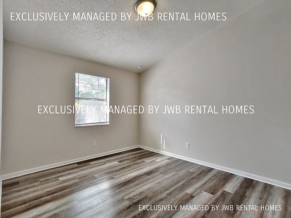 4th image of 1338 Easter St