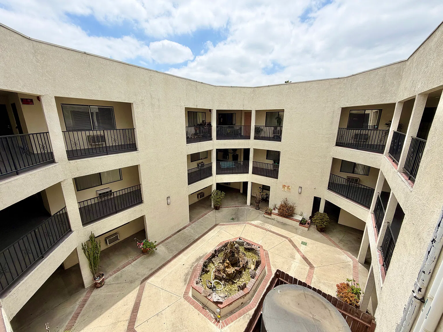 1 bed, 495 sqft, $1,850 — Photo 3