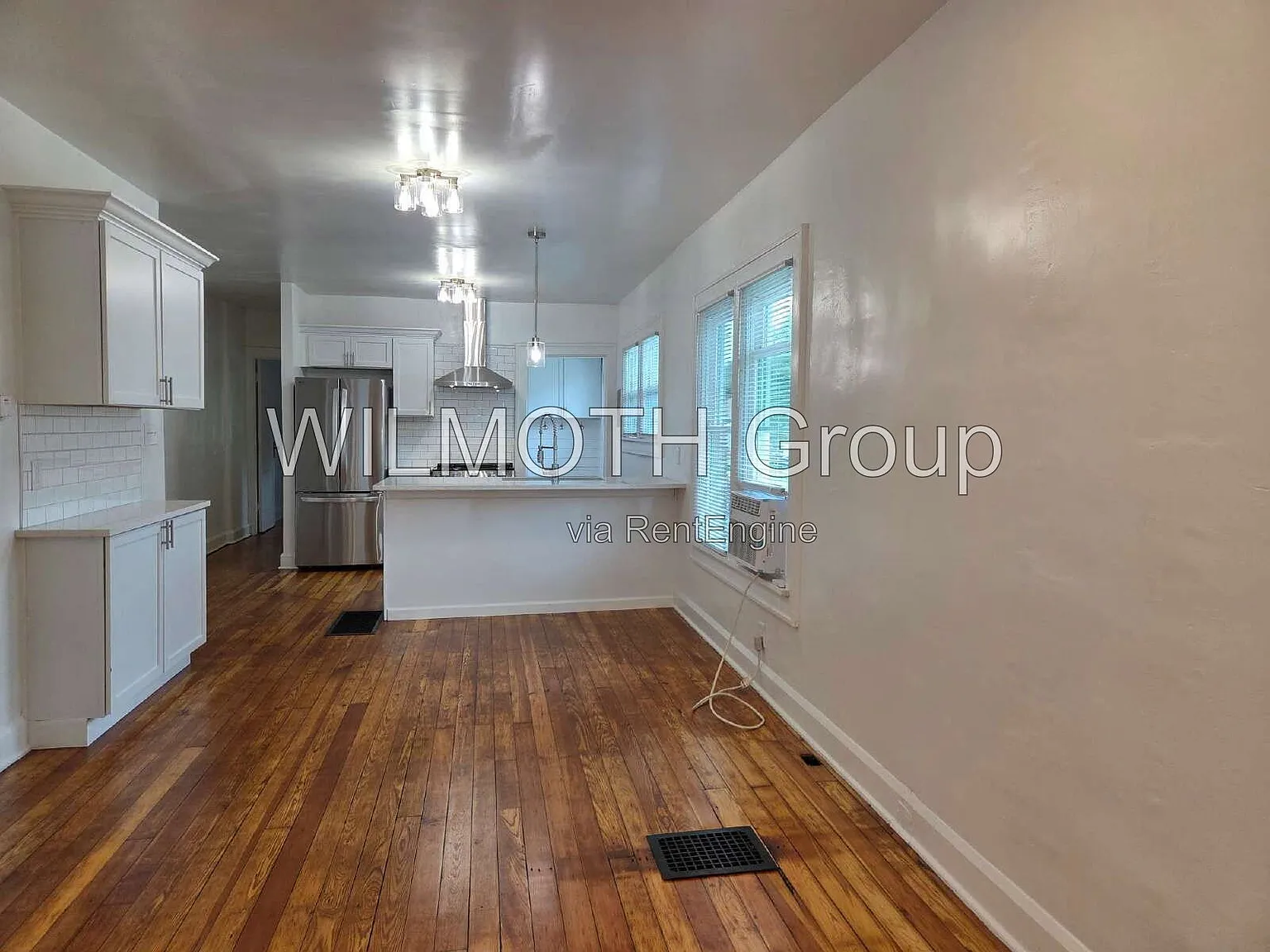 1 bed, 1.0 bath, 710 sqft, $995 — Photo 2