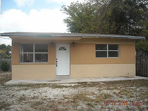 1st image of 16561 NW 45th Ave