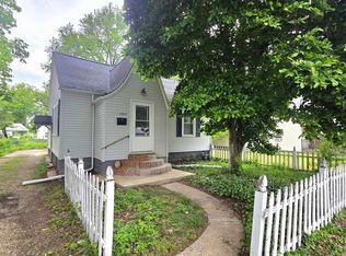 1907 N 10th St, Springfield, IL 62702
