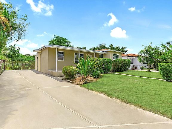 4th image of 9025 NW 35th Ct