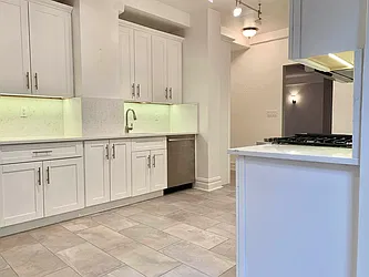 Rented by Arwell Realty