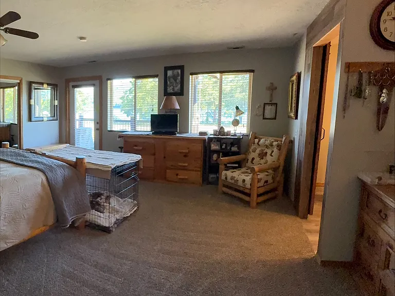 Very Large Bedroom With Lake View And Deck access