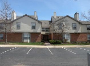 123 Crest Wood Ct APT 2, Schaumburg, IL 60195
