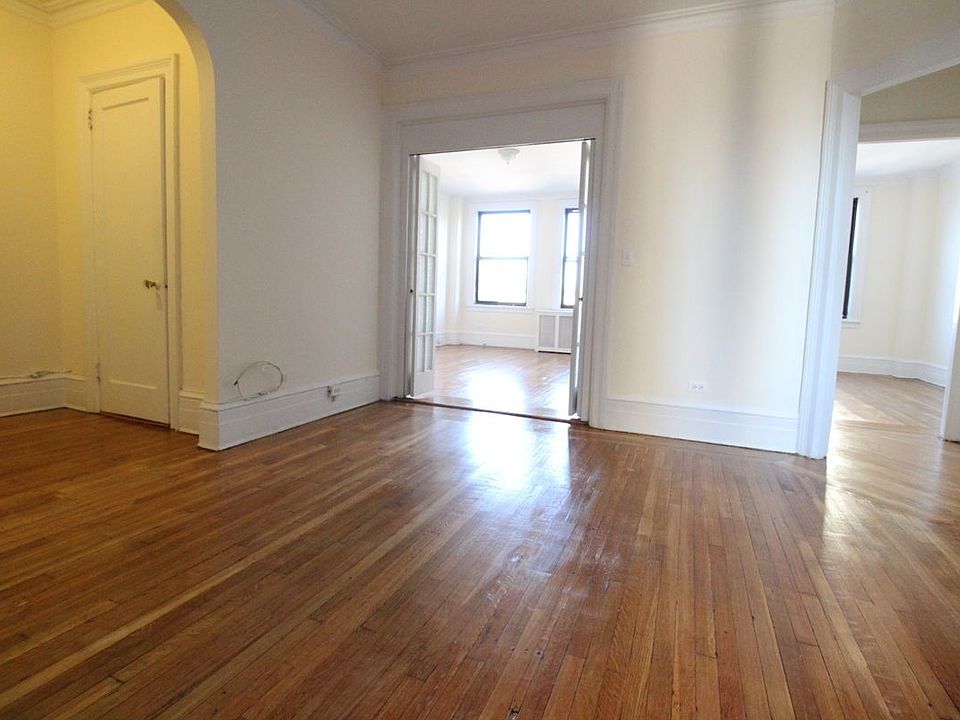 1st image of 124 W 72nd St APT 12C