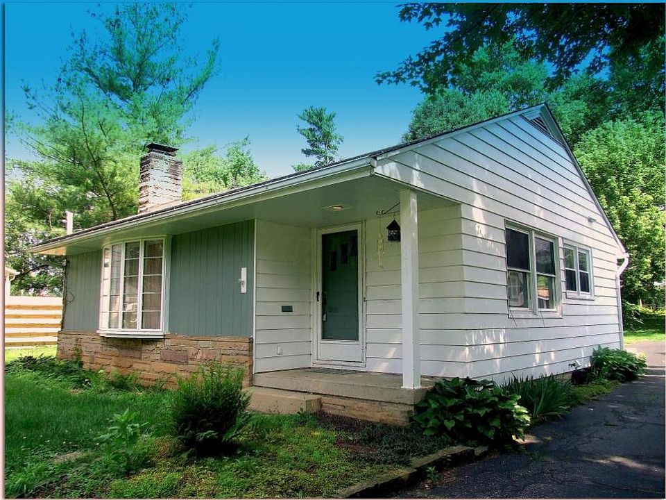 1st image of 88 Hiawatha Ave