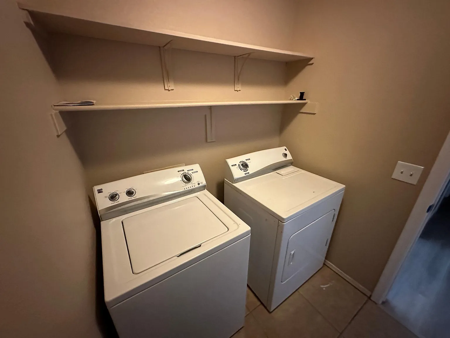 3 bed, 1386 sqft, $1,900 — Photo 4
