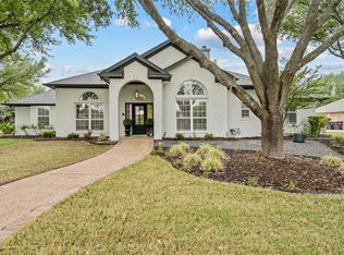 1001 Prairie Ln, Mc Gregor, TX 76657