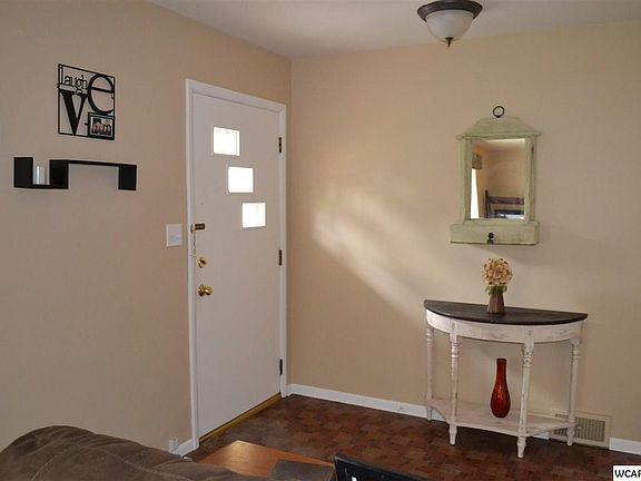 2nd image of 709 Marguerite Ave