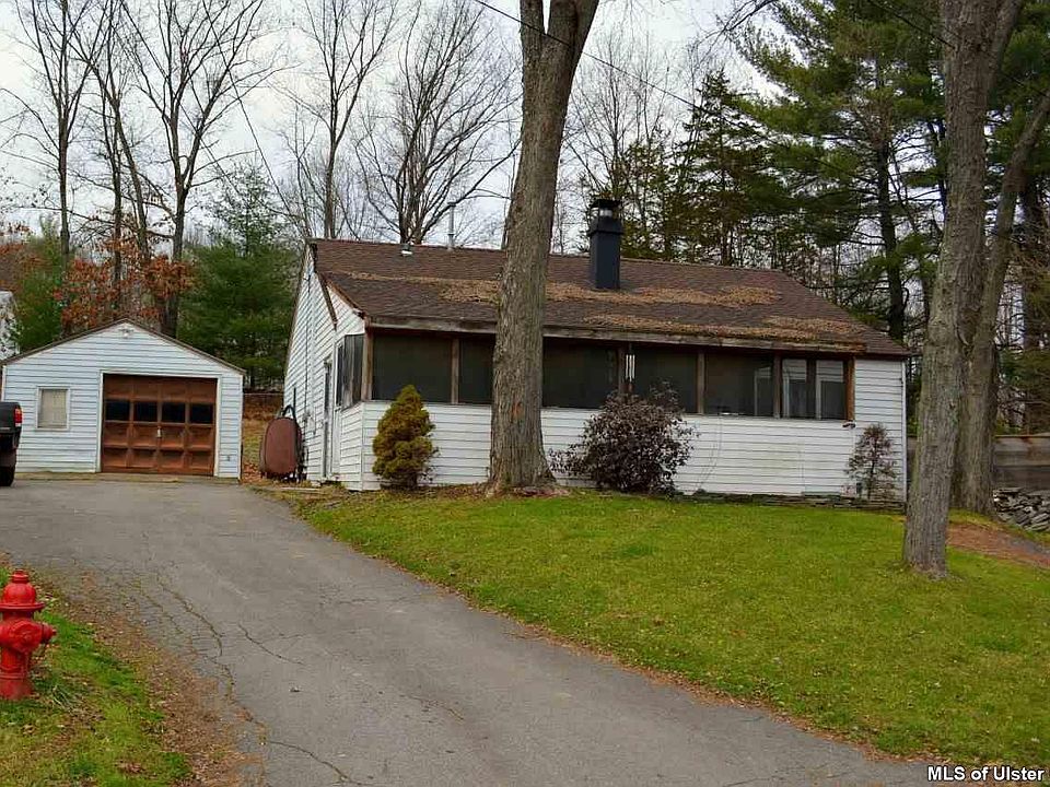 1st image of 12 Meadow Ct