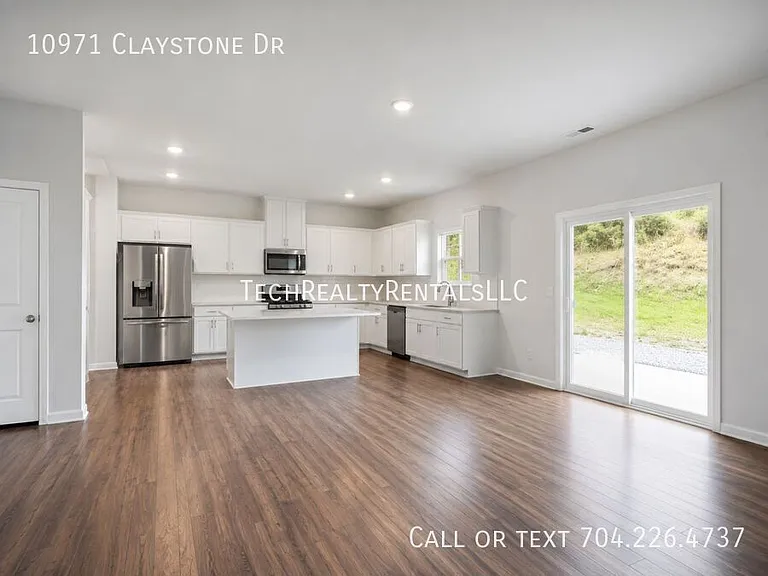 10971 Claystone Dr — Photo 10