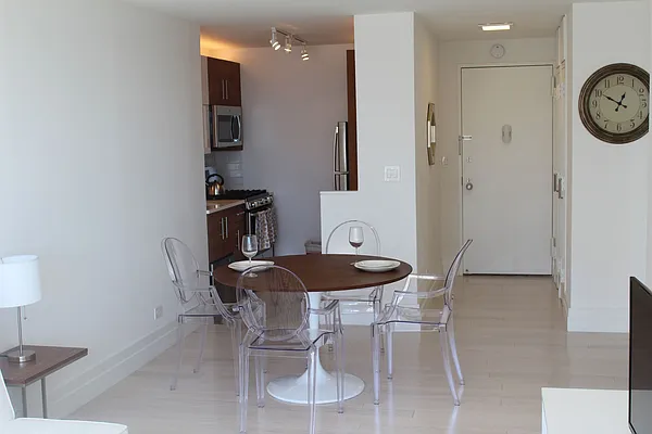 Rented by Shany Landmarks LLC | media 8