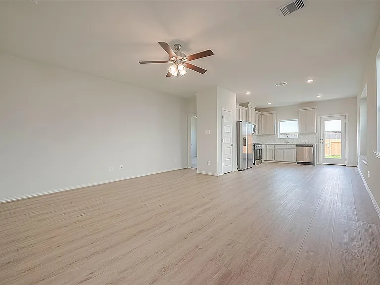 27966 Western Creek Ct — Photo 10