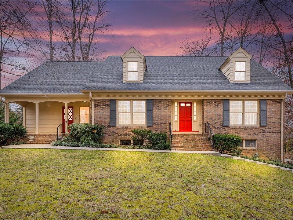 1st image of 375 Dogwood Pl NW