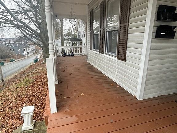 4th image of 198-200 Blossom St