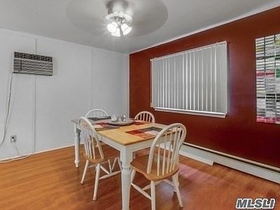 3rd image of 4 Hawthorne St