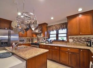 22 Eagle Ter, Jefferson, MA 01522