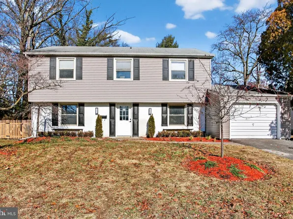 78 Barrington Ln, Willingboro, NJ 08046