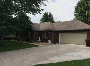 301 Downing St, Nixa, MO 65714