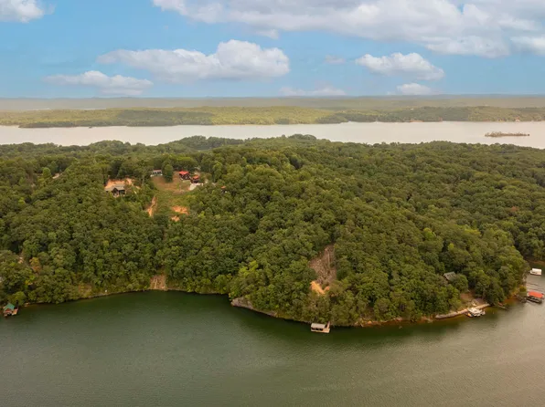 403 Oak Tree Dr, Spring City, TN 37381