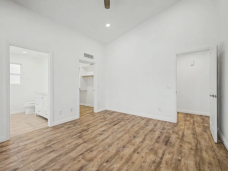 6919 E Lakeview Ave — Photo 23