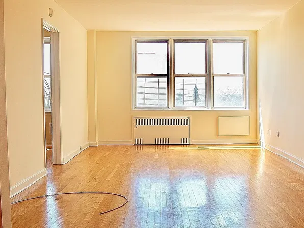 1200 Gravesend Neck Rd, Brooklyn, NY