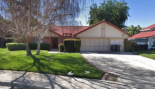 26051 Reynolds St Photo 1