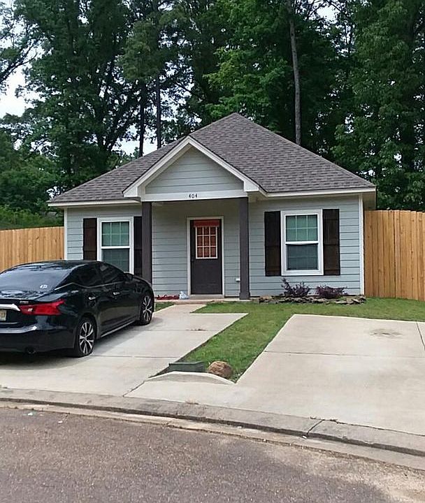 1st image of 404 Shady Park Cv
