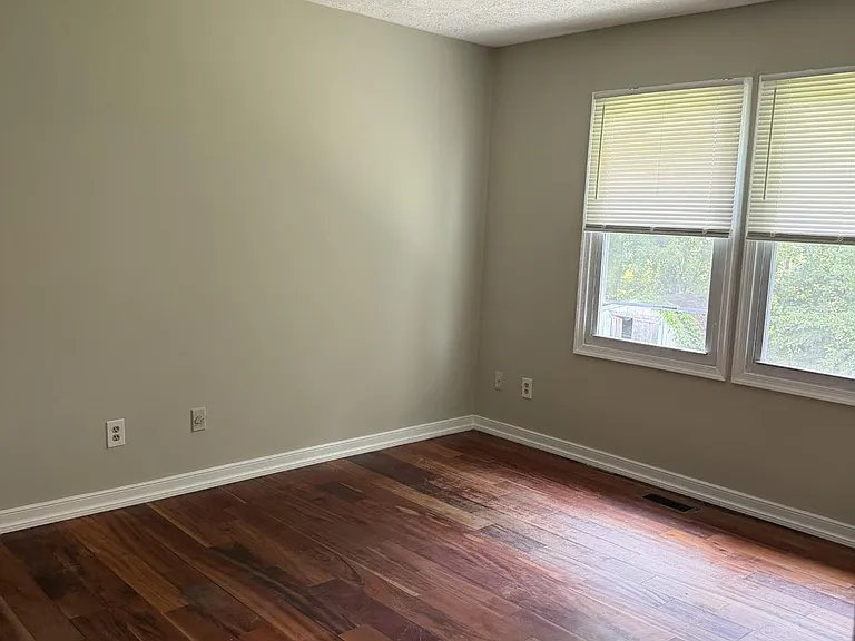 706 Woodbridge Center Way — Photo 17
