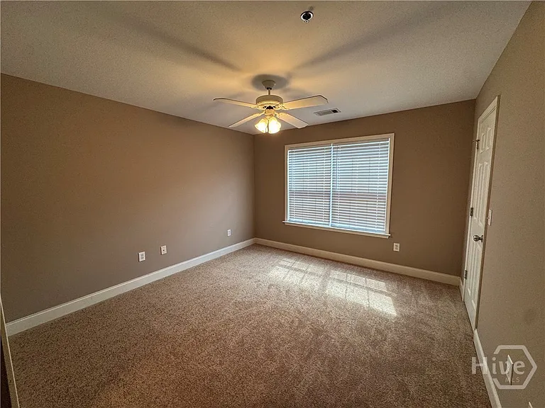 460 Barnett Shoals Rd #F6 — Photo 9