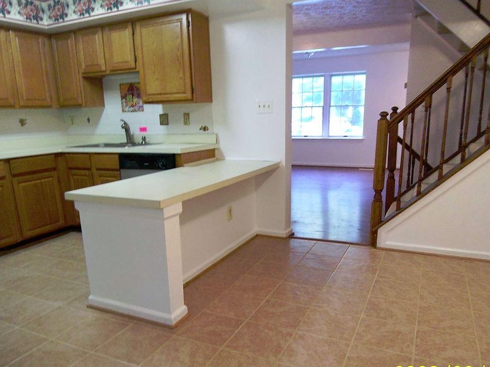 2nd image of 3598 Wharf Ln