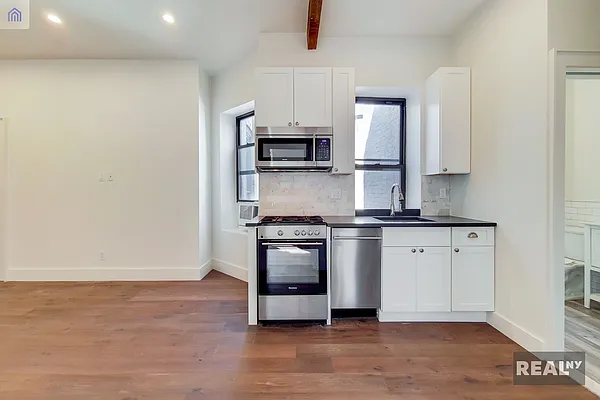 Rented by REAL New York | media 13