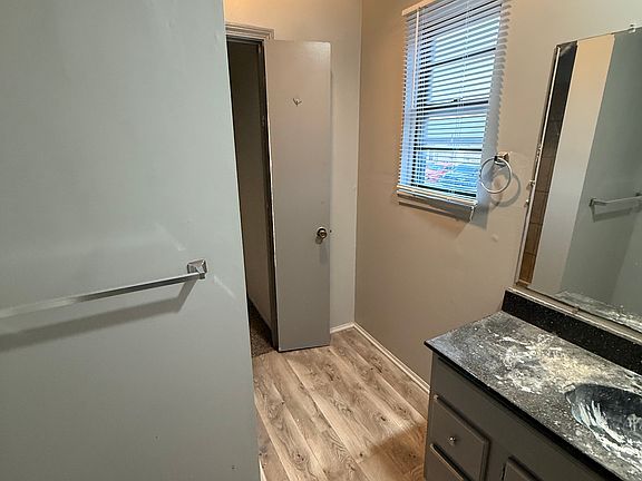 5th image of 14006 Dunbar Ct