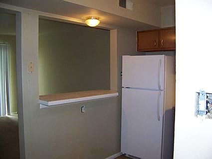 2nd image of 4300 Fairview Ave APT B