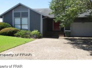 1528 Londonderry Pl, Fayetteville, NC 28301