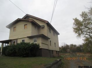 19 New Turnpike Rd, Troy, NY 12182