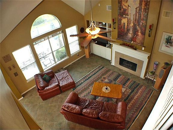 5th image of 3106 Autumn Leaf Dr