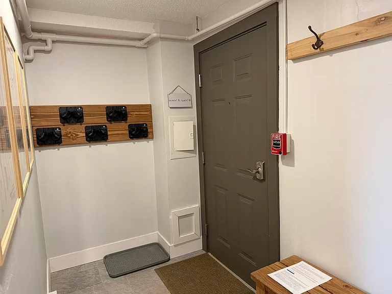220 Mountainside Dr #402 — Photo 10