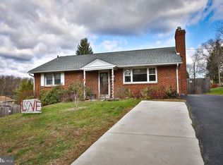 8733 Old Line Rd, Philadelphia, PA 19128